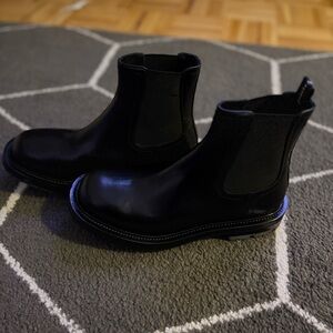 Alexander McQueen Black Leather Ankle Boots